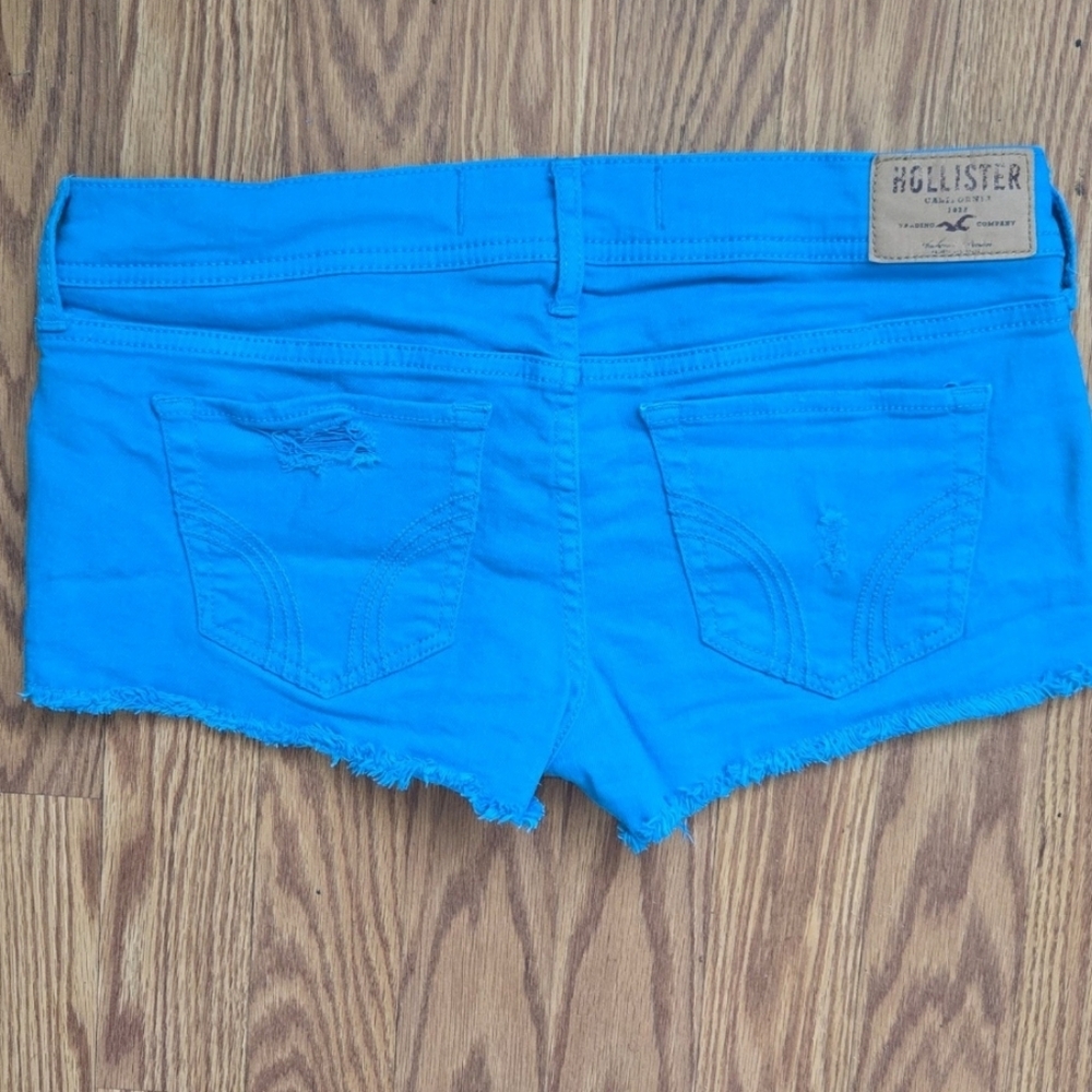 Hollister Women's Blue Denim Y2K Shorts size 3 - Picture 2 of 6